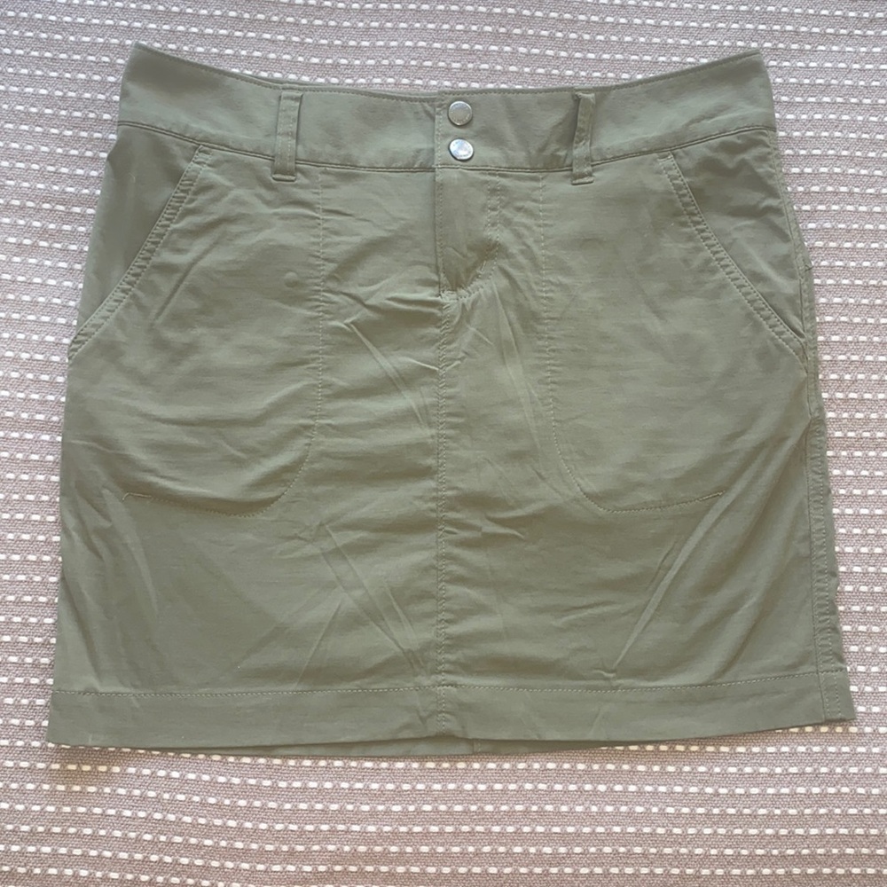 Columbia Olive Green Skort